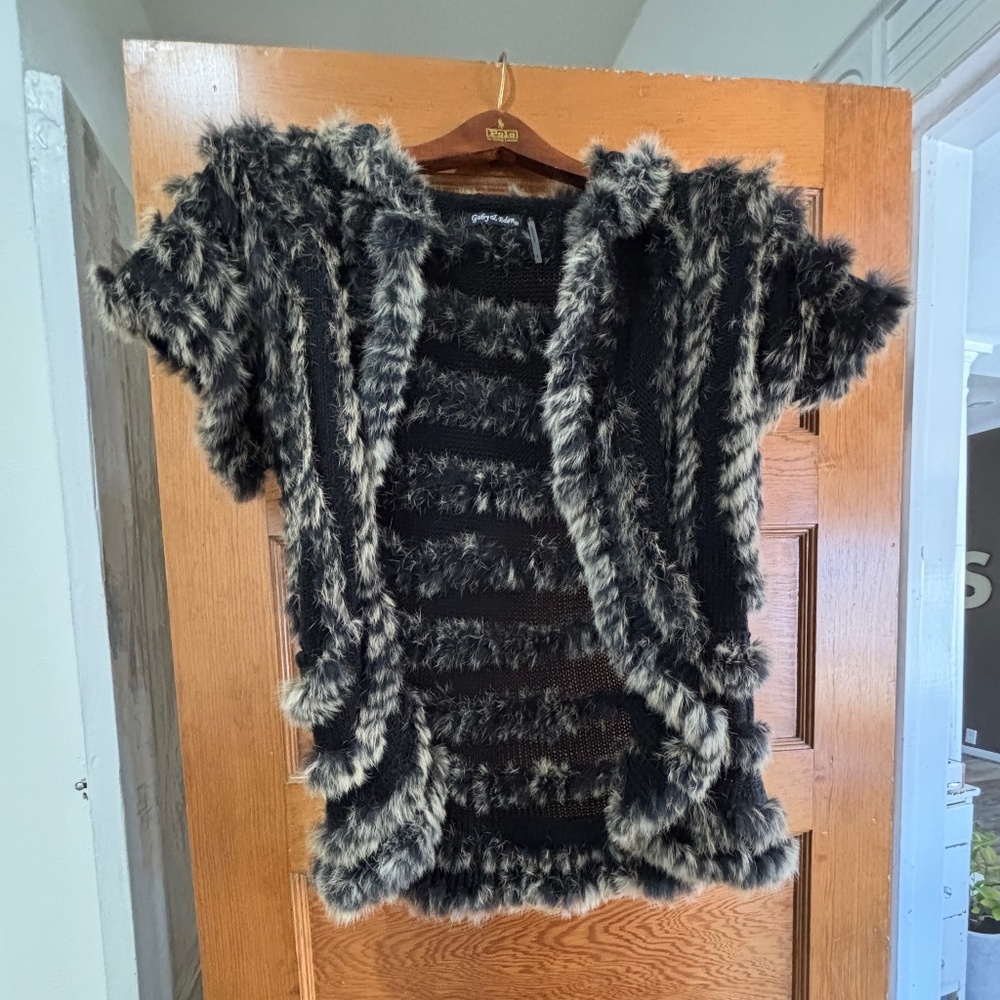 GABY AND  EDEN FUR SHAWL/VEST WITH POCKETS